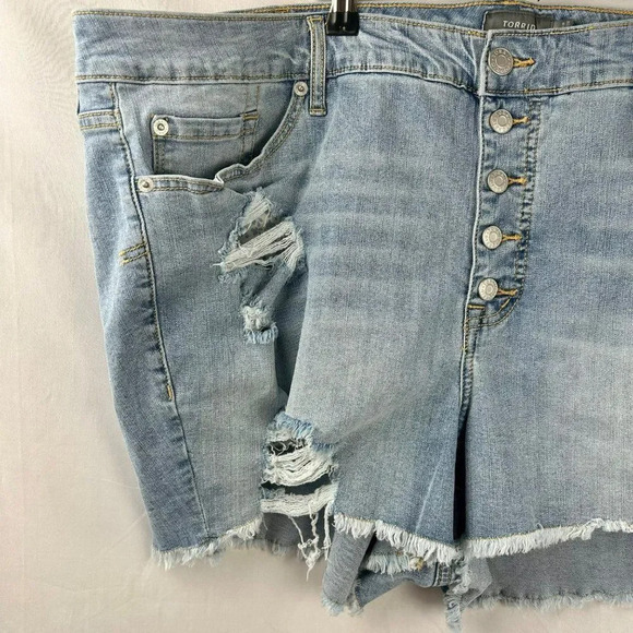 NEW Torrid Boyfriend Vintage Stretch Mid-Rise Short Women Plus 26 Light‎ Blue - Picture 7 of 11